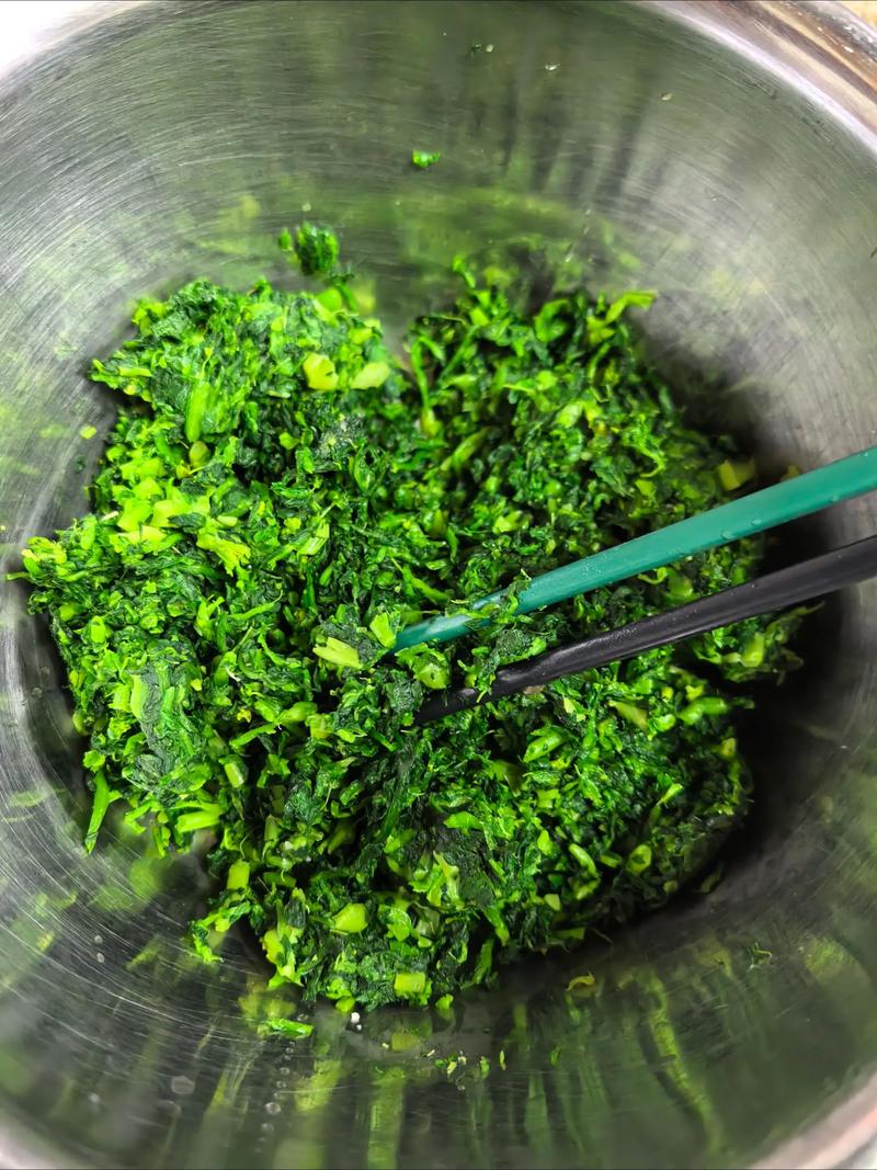 抄手馅的做法（香菇抄手馅的做法）