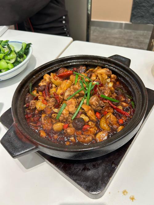 三杯鸡的做法（宁都三杯鸡的做法）